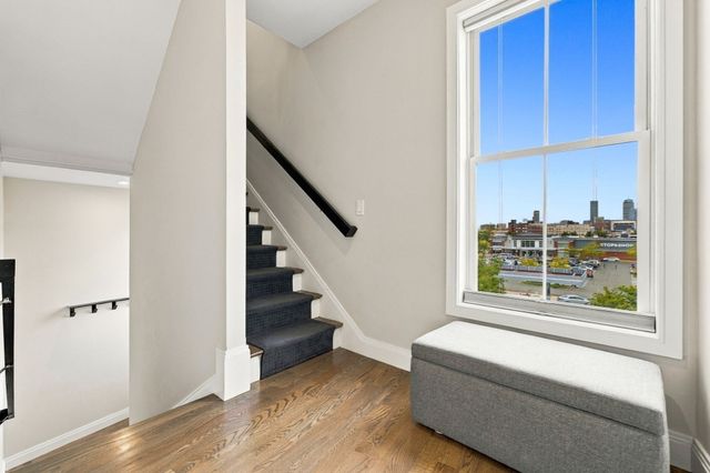 8 Baker Ct 4, Boston, MA 02125