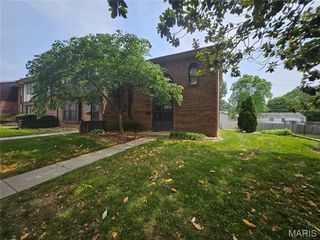 1229 N 17th Street 8, Belleville, IL 62226