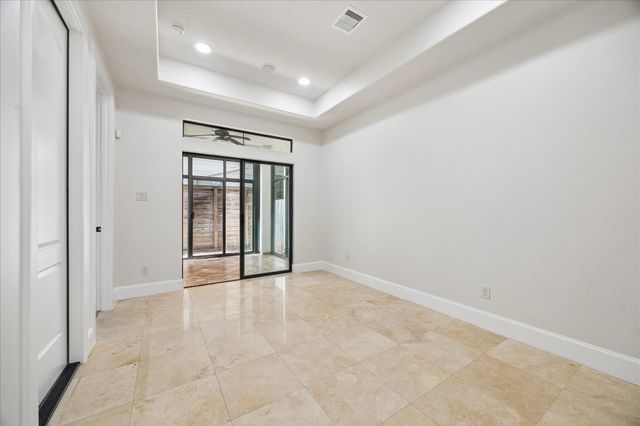 5218 Feagan Street F, Houston, TX 77007