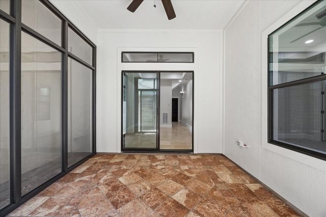 5218 Feagan Street F, Houston, TX 77007