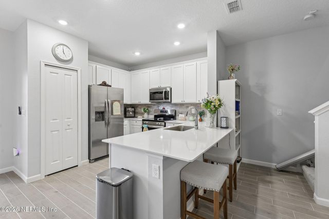 2156 WINDWARD CAY Lane, Middleburg, FL 32068