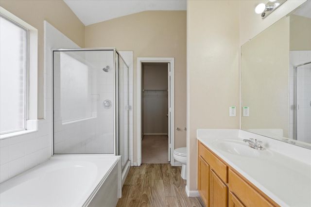 10707 Mocker Nut Street, Baytown, TX 77523