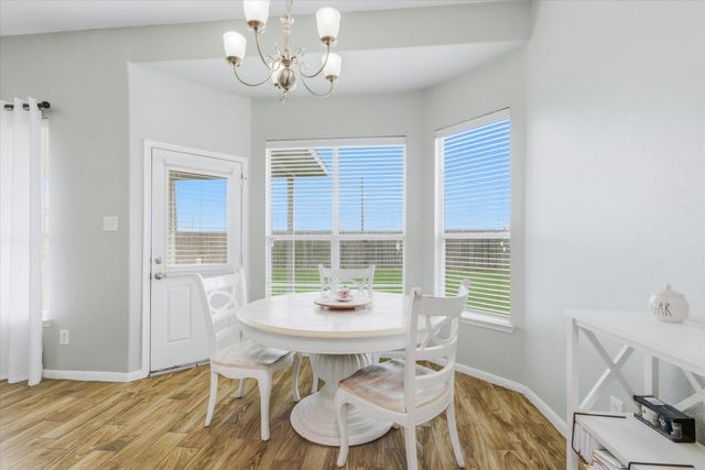 10707 Mocker Nut Street, Baytown, TX 77523