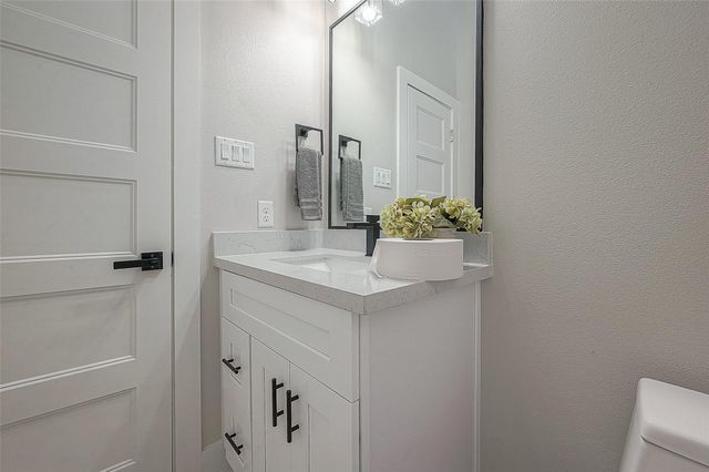 7108 Saint Augustine Street, Houston, TX 77021