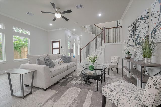 7108 Saint Augustine Street, Houston, TX 77021