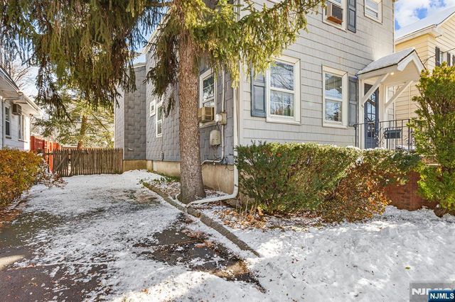 33 Oak Street, Bloomfield, NJ 07003