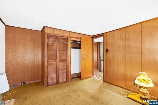 33 Oak Street, Bloomfield, NJ 07003