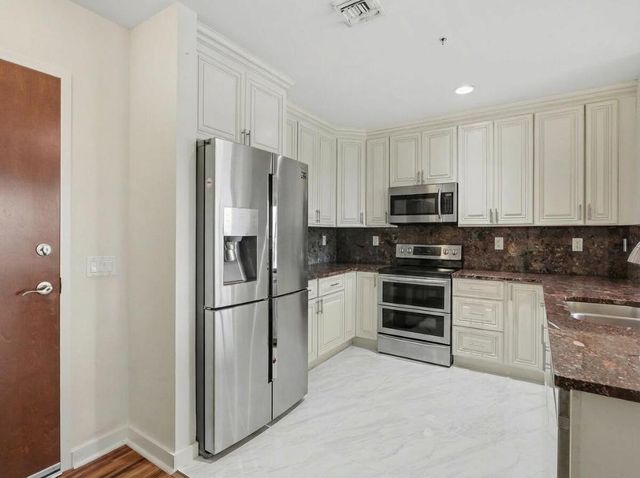 300 S Australian Avenue 1408, West Palm Beach, FL 33401