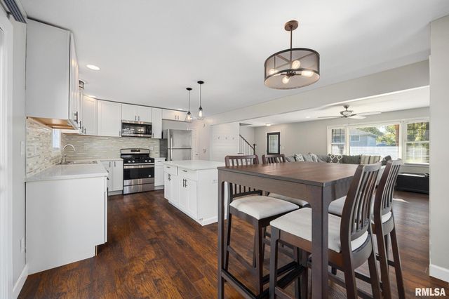 3343 W SAYMORE Lane, Peoria, IL 61615