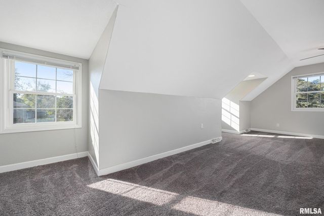 3343 W SAYMORE Lane, Peoria, IL 61615