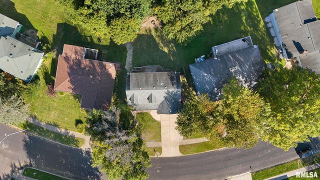 3343 W SAYMORE Lane, Peoria, IL 61615