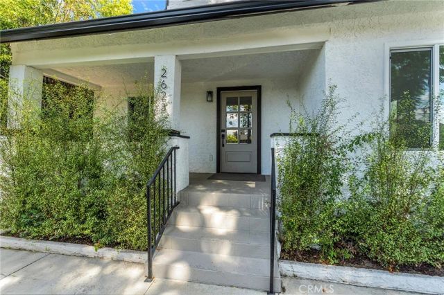 2623 Exposition, Los Angeles, CA 90018