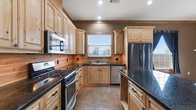 7069 County Road 214, Anderson, TX 77830