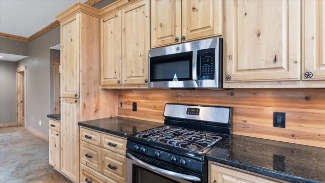 7069 County Road 214, Anderson, TX 77830