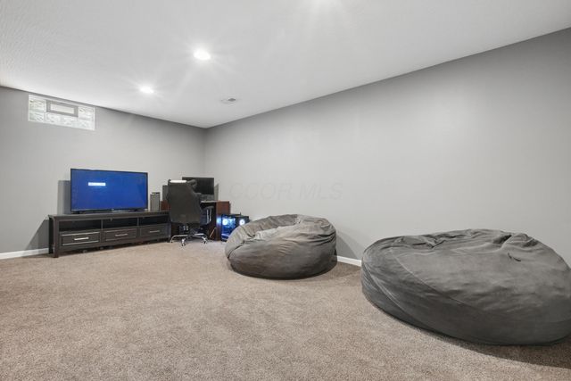 634 Saffron Drive, Sunbury, OH 43074