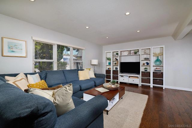 15019 Amso Street, Poway, CA 92064