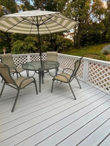 9 Briar Hill Road, North Providence, RI 02904
