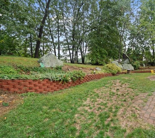 9 Briar Hill Road, North Providence, RI 02904