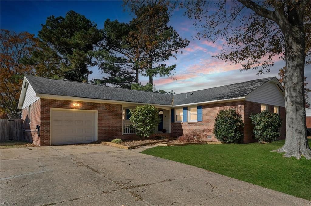 2204 Trant Lake DR, Virginia Beach, VA 23454