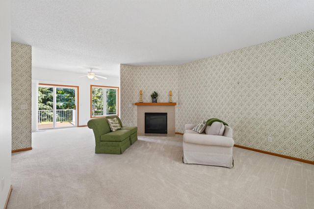 12010 65th Street NE, Albertville, MN 55301