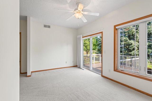 12010 65th Street NE, Albertville, MN 55301