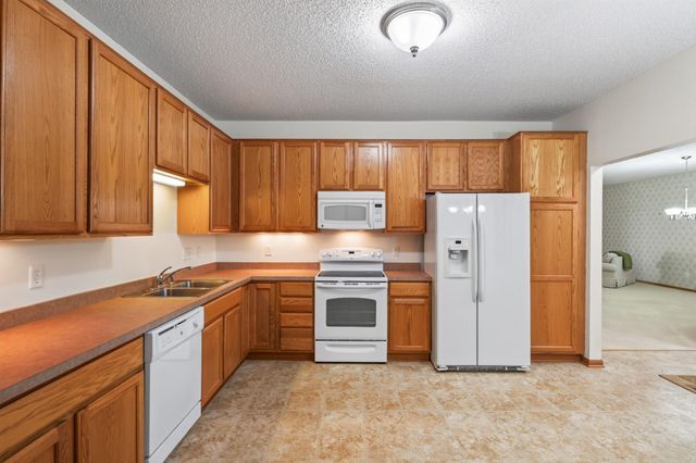 12010 65th Street NE, Albertville, MN 55301