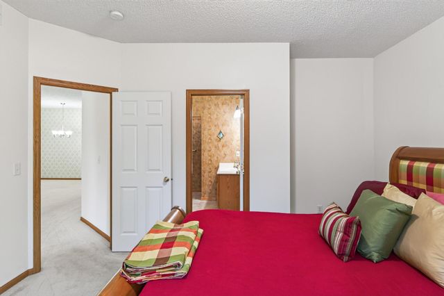 12010 65th Street NE, Albertville, MN 55301