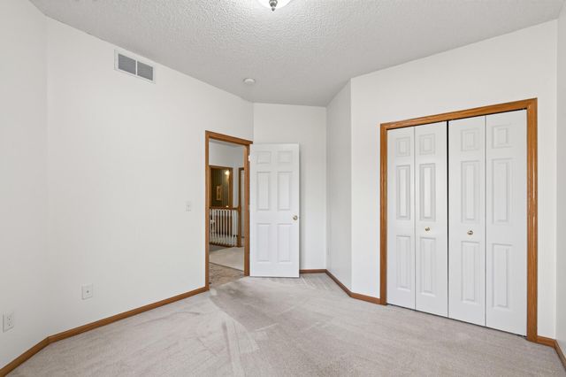 12010 65th Street NE, Albertville, MN 55301