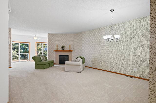 12010 65th Street NE, Albertville, MN 55301