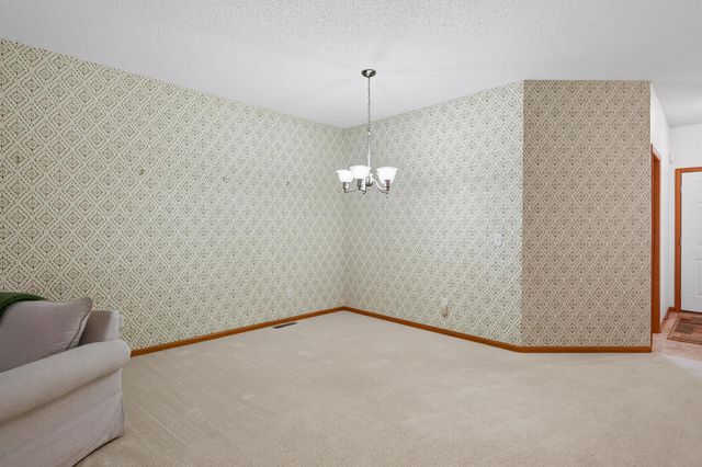 12010 65th Street NE, Albertville, MN 55301