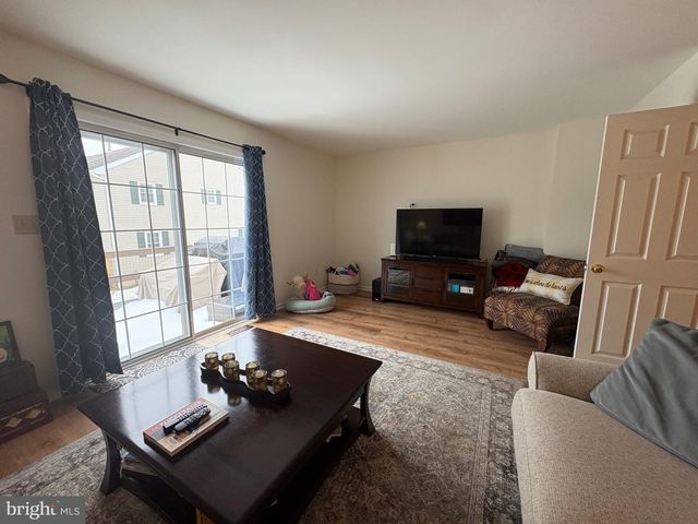 1128 FREDRICK BLVD, Reading, PA 19605