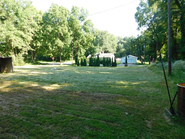 7928 N Grapevine Lane, New Carlisle, IN 46552