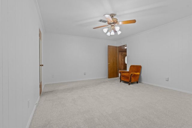 109 Meadowview Street, Crockett, TX 75835