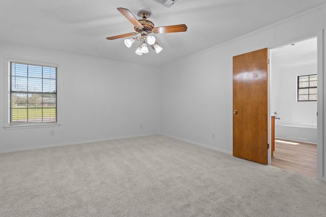 109 Meadowview Street, Crockett, TX 75835