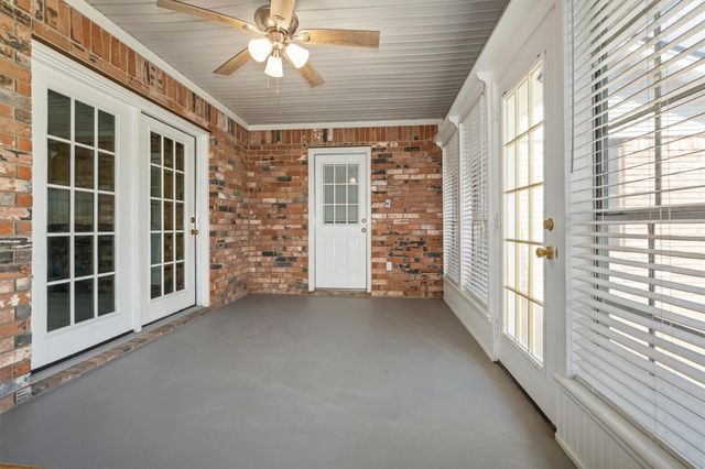 109 Meadowview Street, Crockett, TX 75835