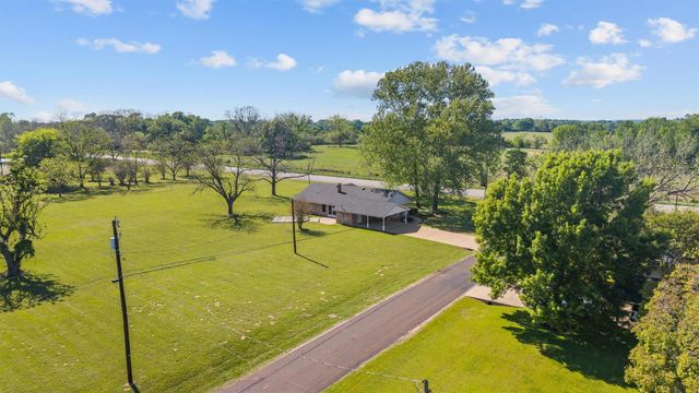 109 Meadowview Street, Crockett, TX 75835