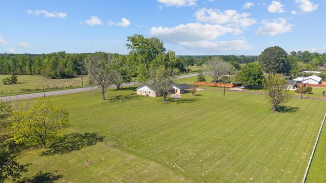 109 Meadowview Street, Crockett, TX 75835