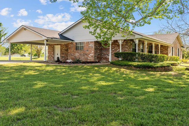 109 Meadowview Street, Crockett, TX 75835