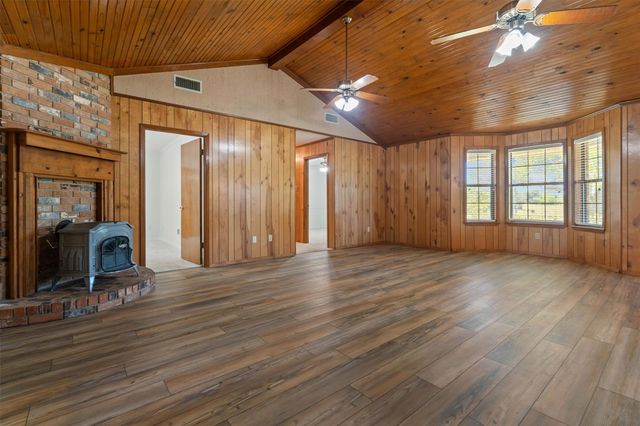 109 Meadowview Street, Crockett, TX 75835