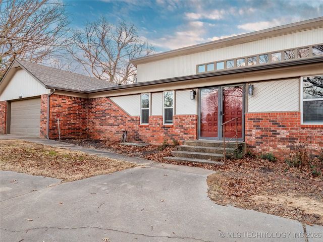10 Cottonwood, Mcalester, OK 74501