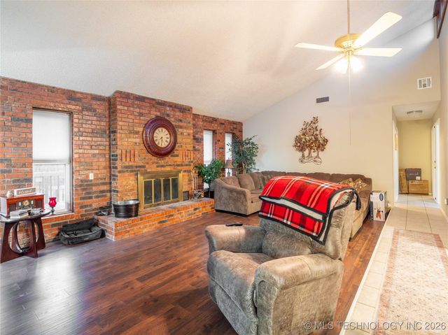 10 Cottonwood, Mcalester, OK 74501