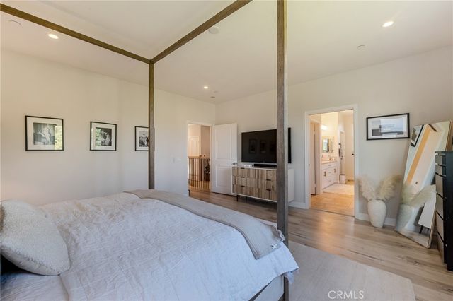 17065 Cantlay, Lake Balboa, CA 91406