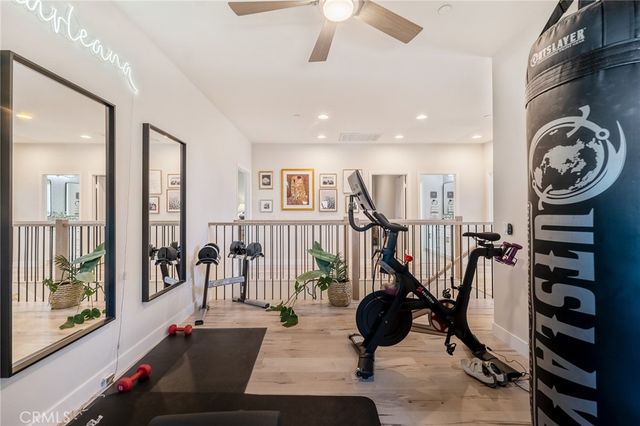 17065 Cantlay, Lake Balboa, CA 91406