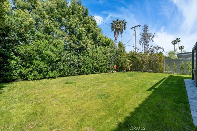 17065 Cantlay, Lake Balboa, CA 91406
