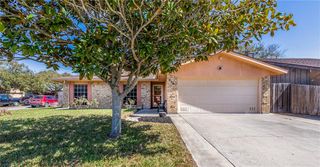 826 Mariana Dr, Corpus Christi, TX 78418