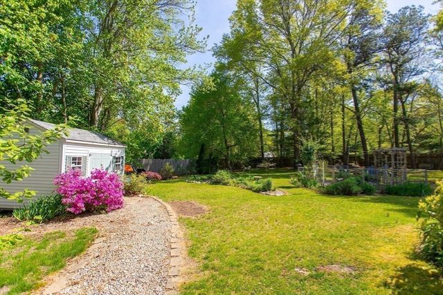 276 Long Pond Rd, Plymouth, MA 02360