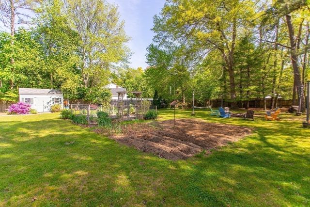 276 Long Pond Rd, Plymouth, MA 02360