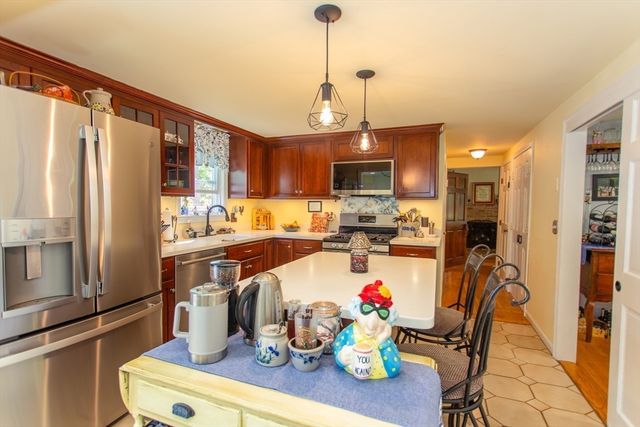 276 Long Pond Rd, Plymouth, MA 02360
