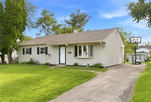 121 Ebony Lane, Fairborn, OH 45324