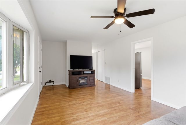 121 Ebony Lane, Fairborn, OH 45324